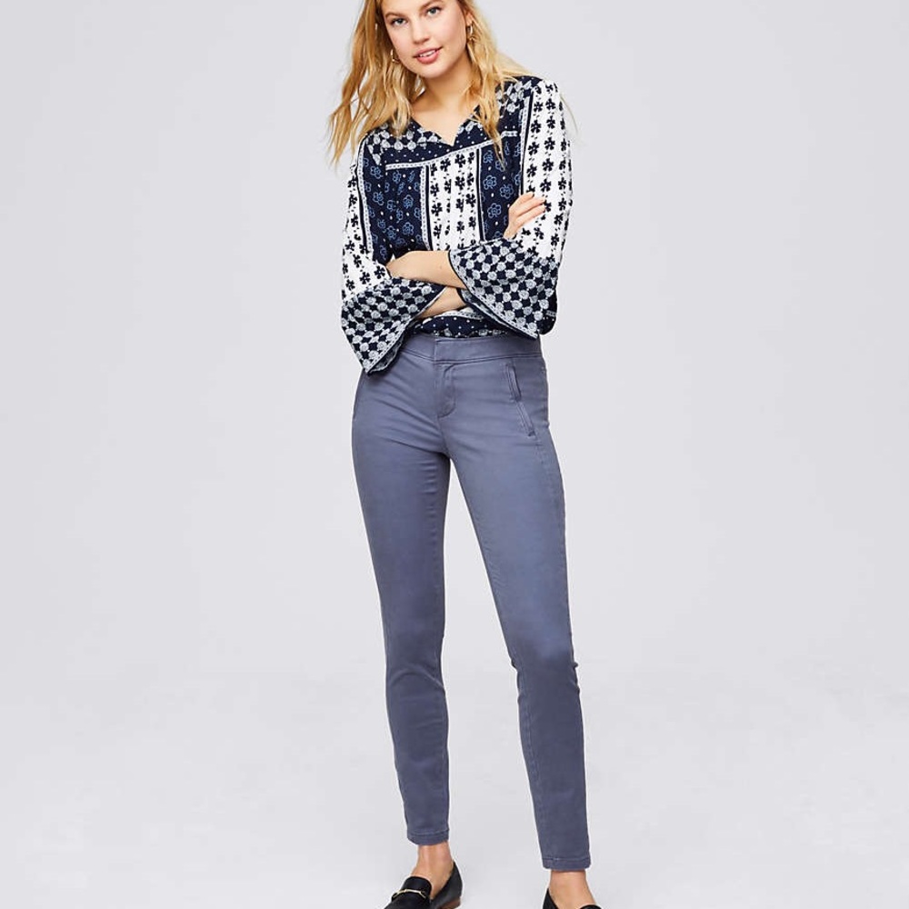 NEW with TAGS. Loft Marisa skinny chinos gray 4